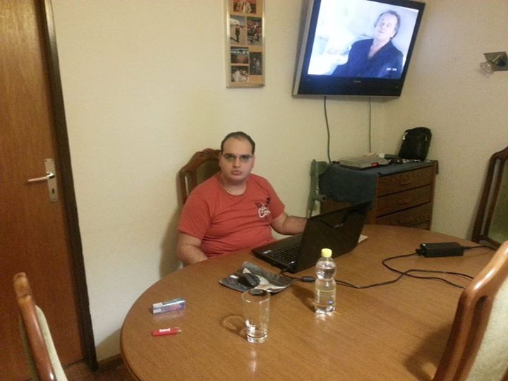 Симеон Узунов бори болестта със стихове